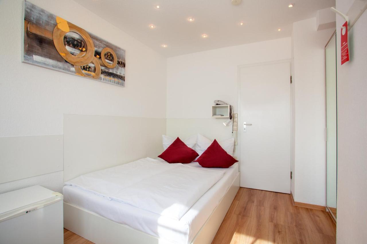 Relax Hotel & Spa Stuttgart Dış mekan fotoğraf